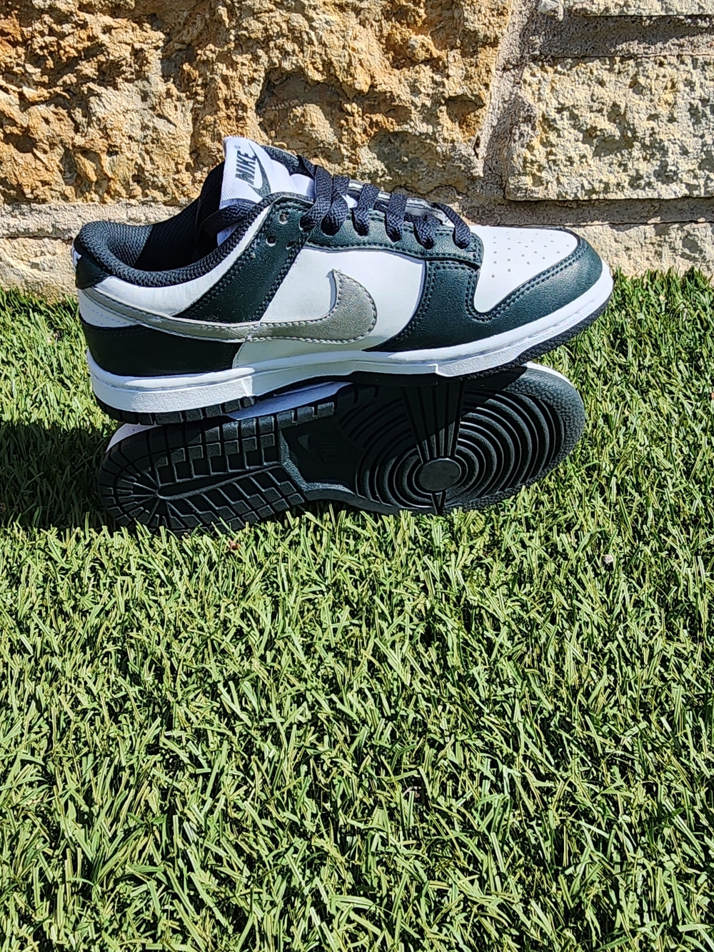Nike Dunk Low - Seaweed Green & Metallic Silver
